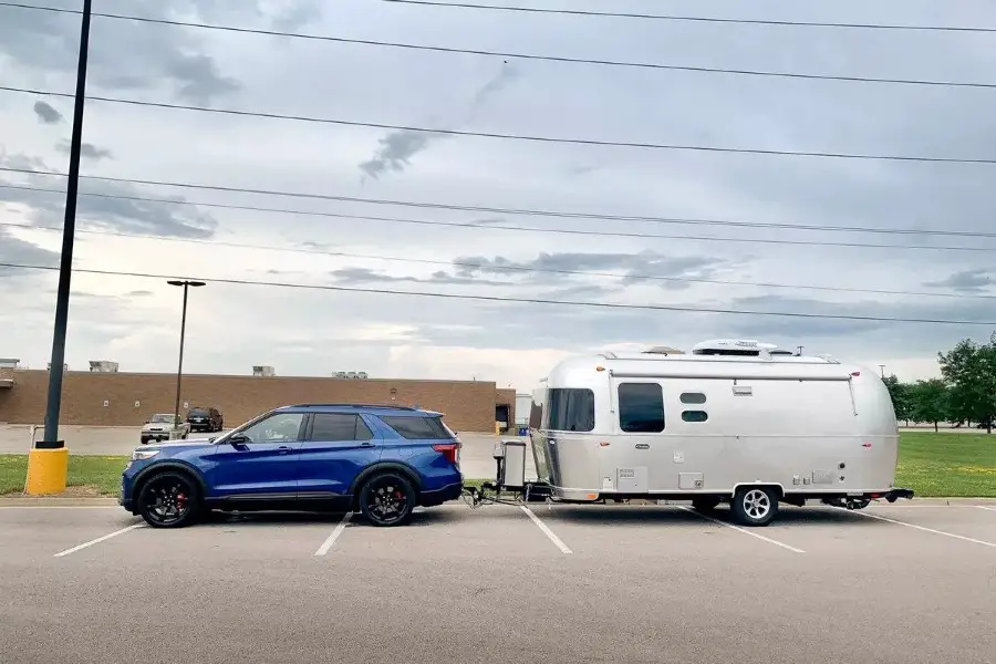 Pictures 2021 Ford Explorer best midsize suv for towing a travel trailer