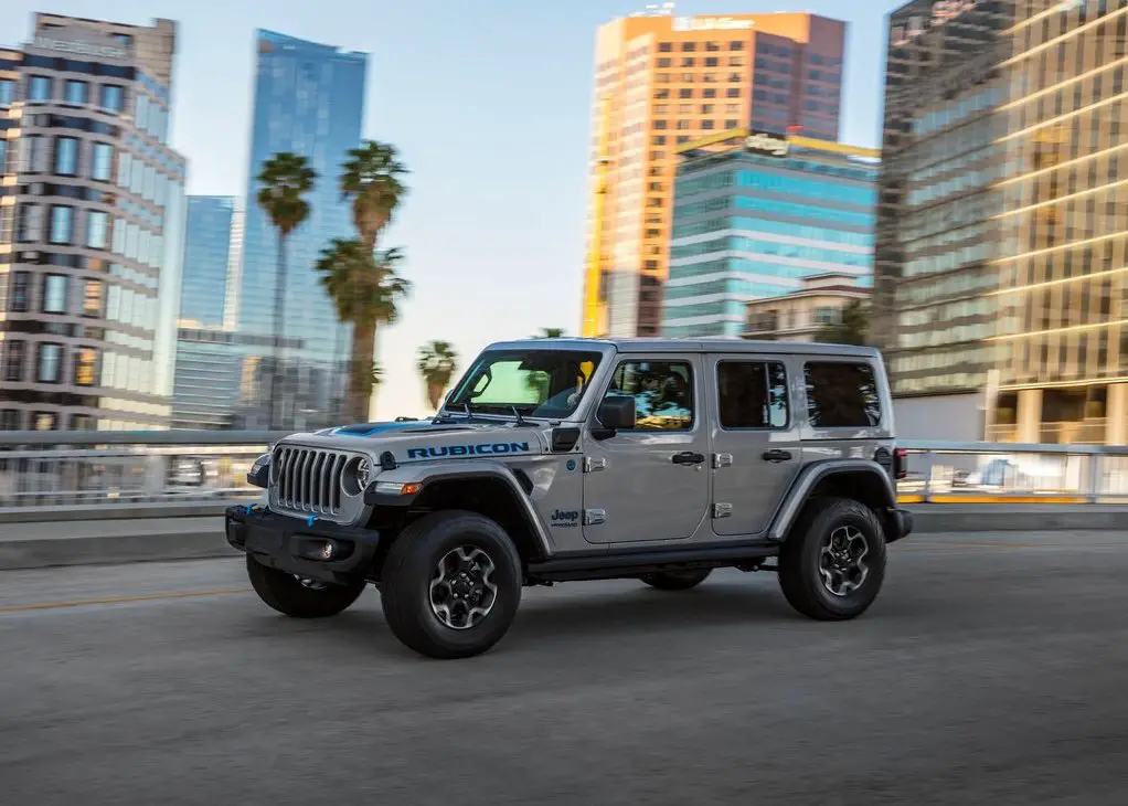 Jeep Wrangler Rubicon is Great for 40 Years Old Single Man