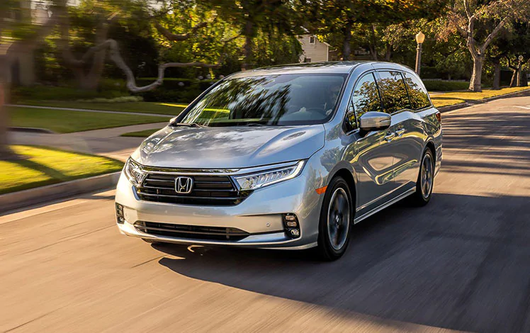 2022 Honda Odyssey Minivan for single parent