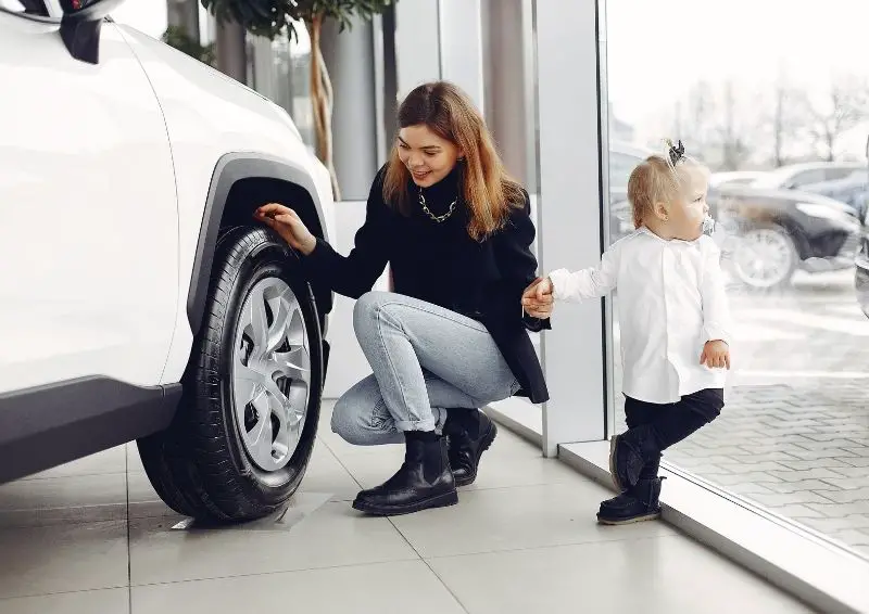 11 Best Cars & SUVs For Single MOMs in 2024