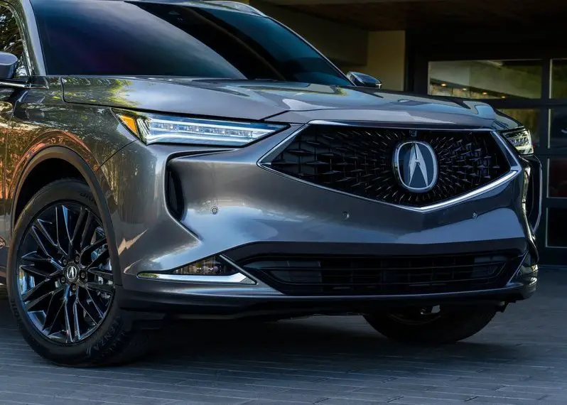 New Acura MDX Front Side With New Headlights and Grille