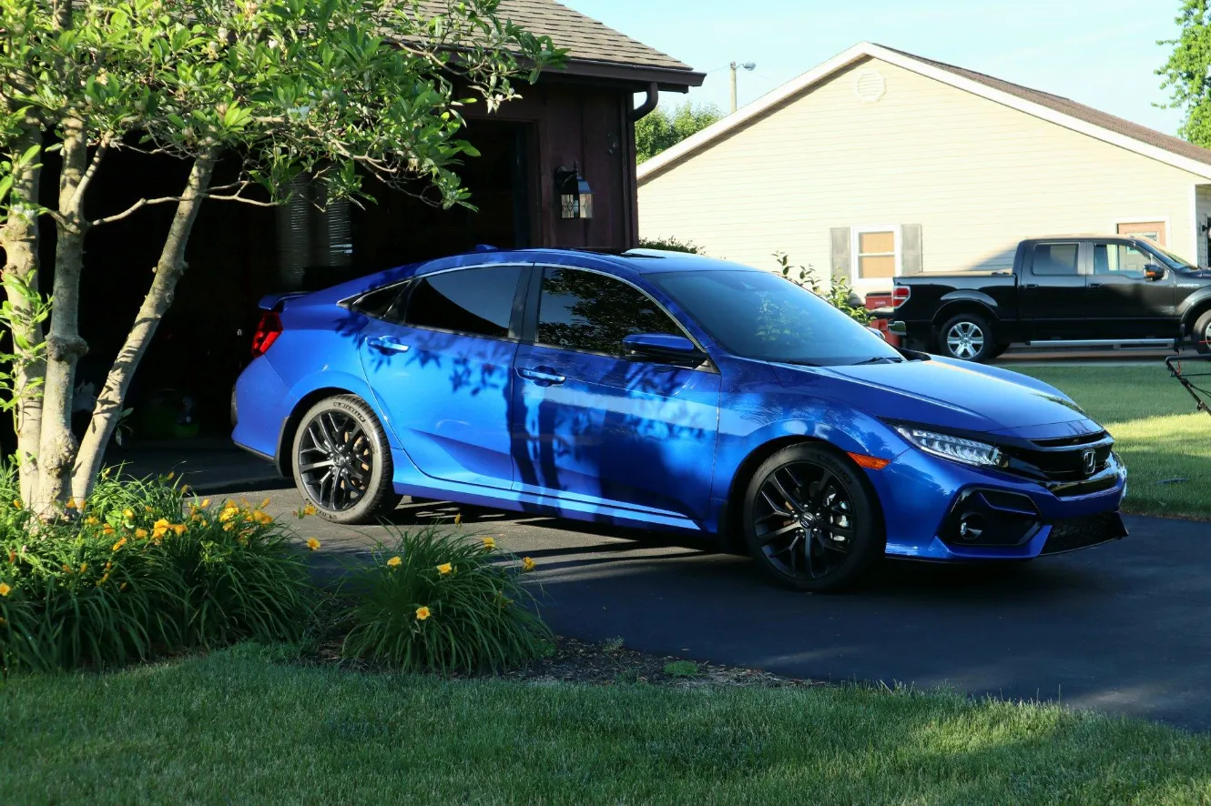 Black Rim color on Blue Civic