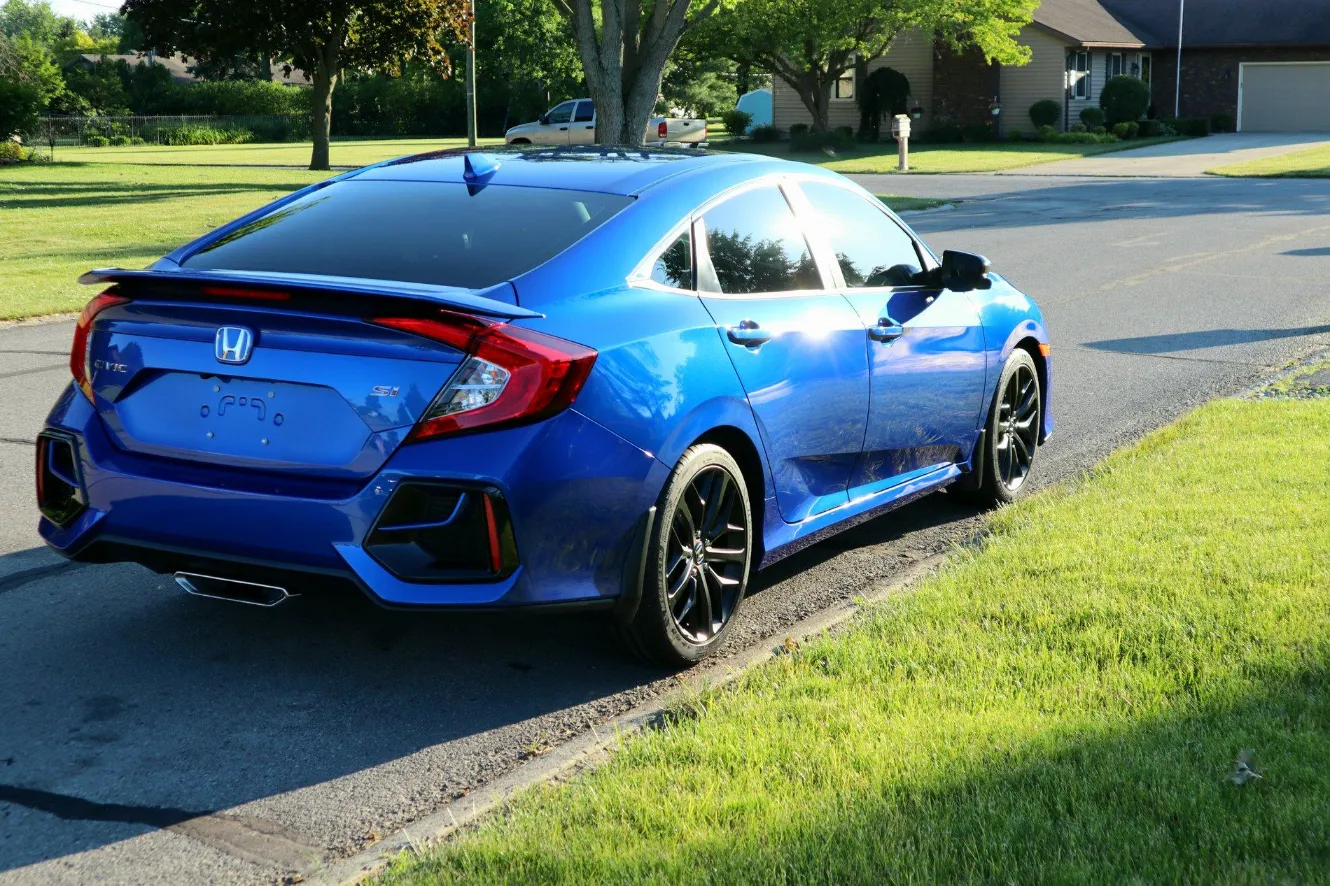 Blue Car With Black Rim Color