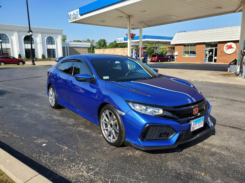 Blue Honda Civic WIth Silver Wheel