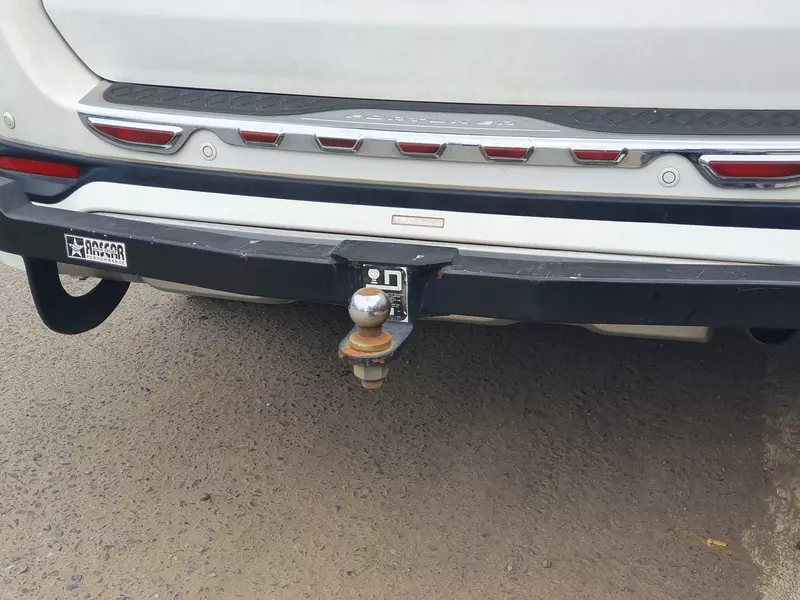 SUV with Trailer Hitch Attached