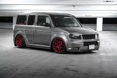 Silver Gray Honda Element With Red Rims