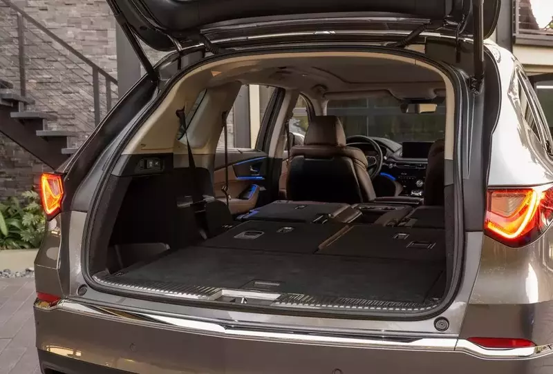 Acura MDX Folded Flat Seat into the Floor