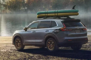 All-new Honda CR-V transporting Kayaks