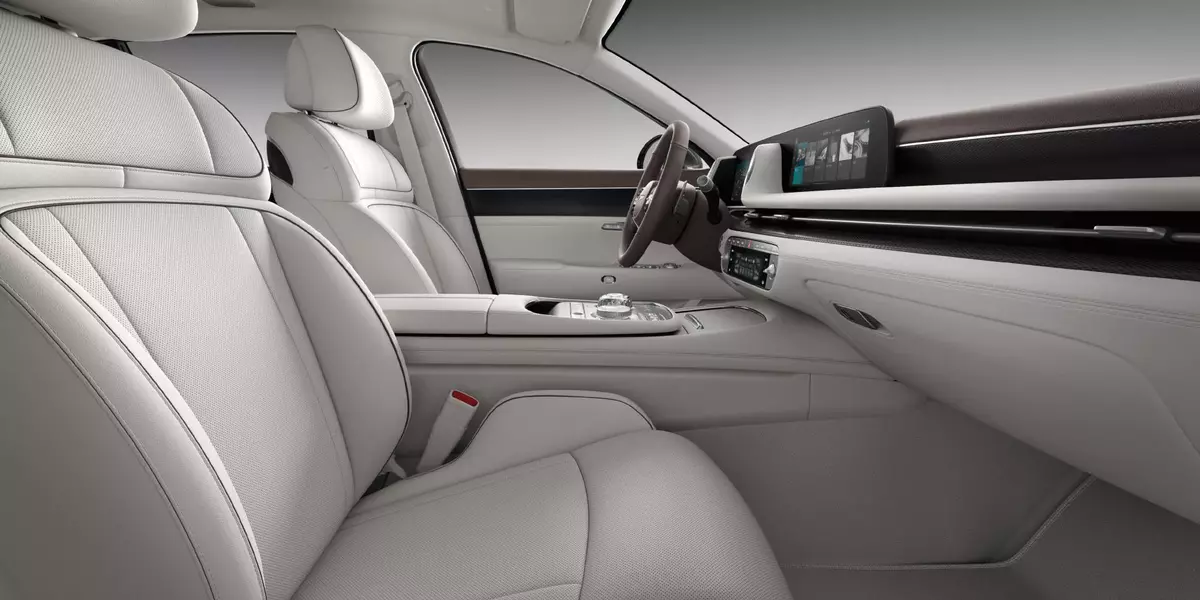 Genesis G90 Glacier White Interior