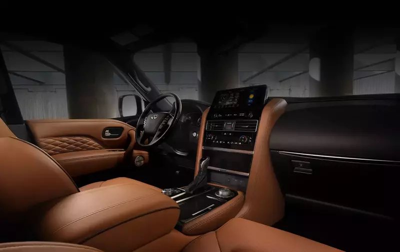 Infiniti QX80 Interior