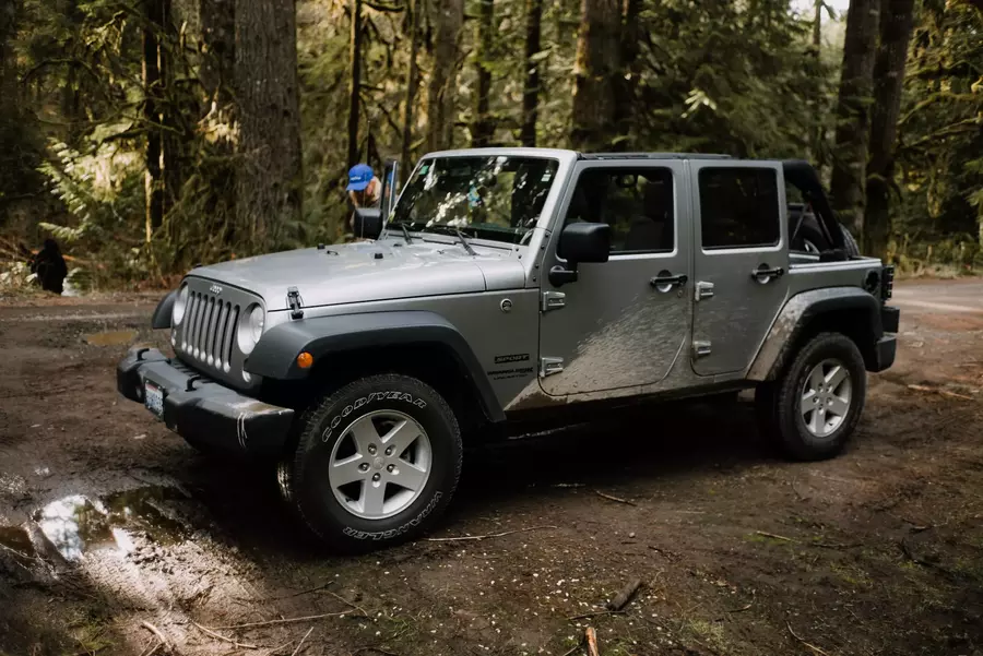 Gunmetal Jeep Gladiator